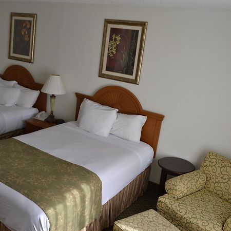 Jameson Inn & Suites بولينغ غرين المظهر الخارجي الصورة