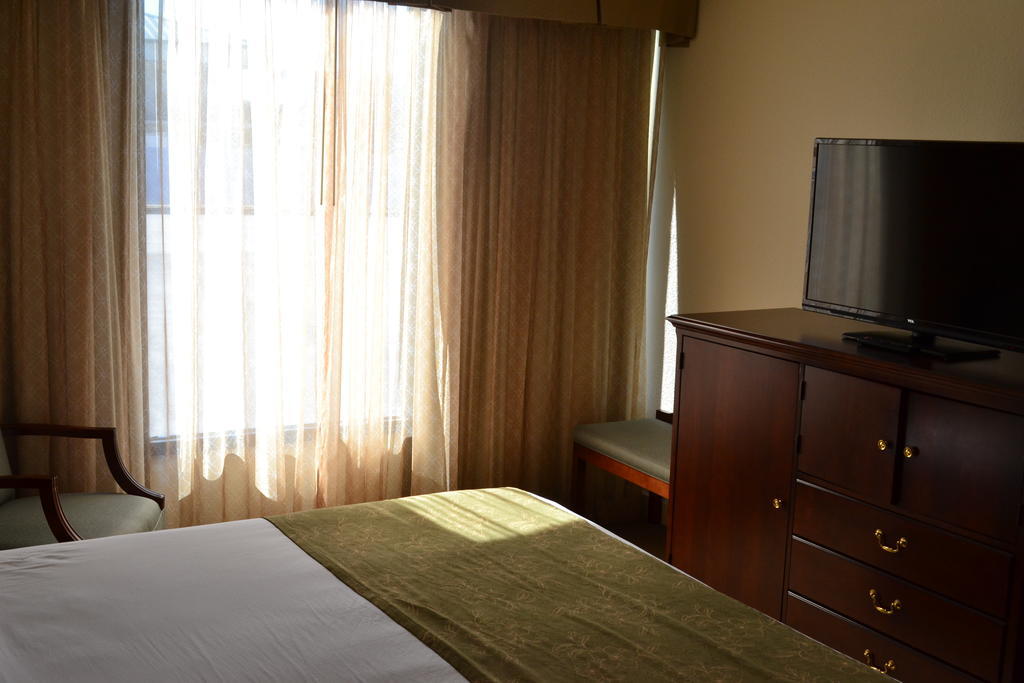 Jameson Inn & Suites بولينغ غرين المظهر الخارجي الصورة