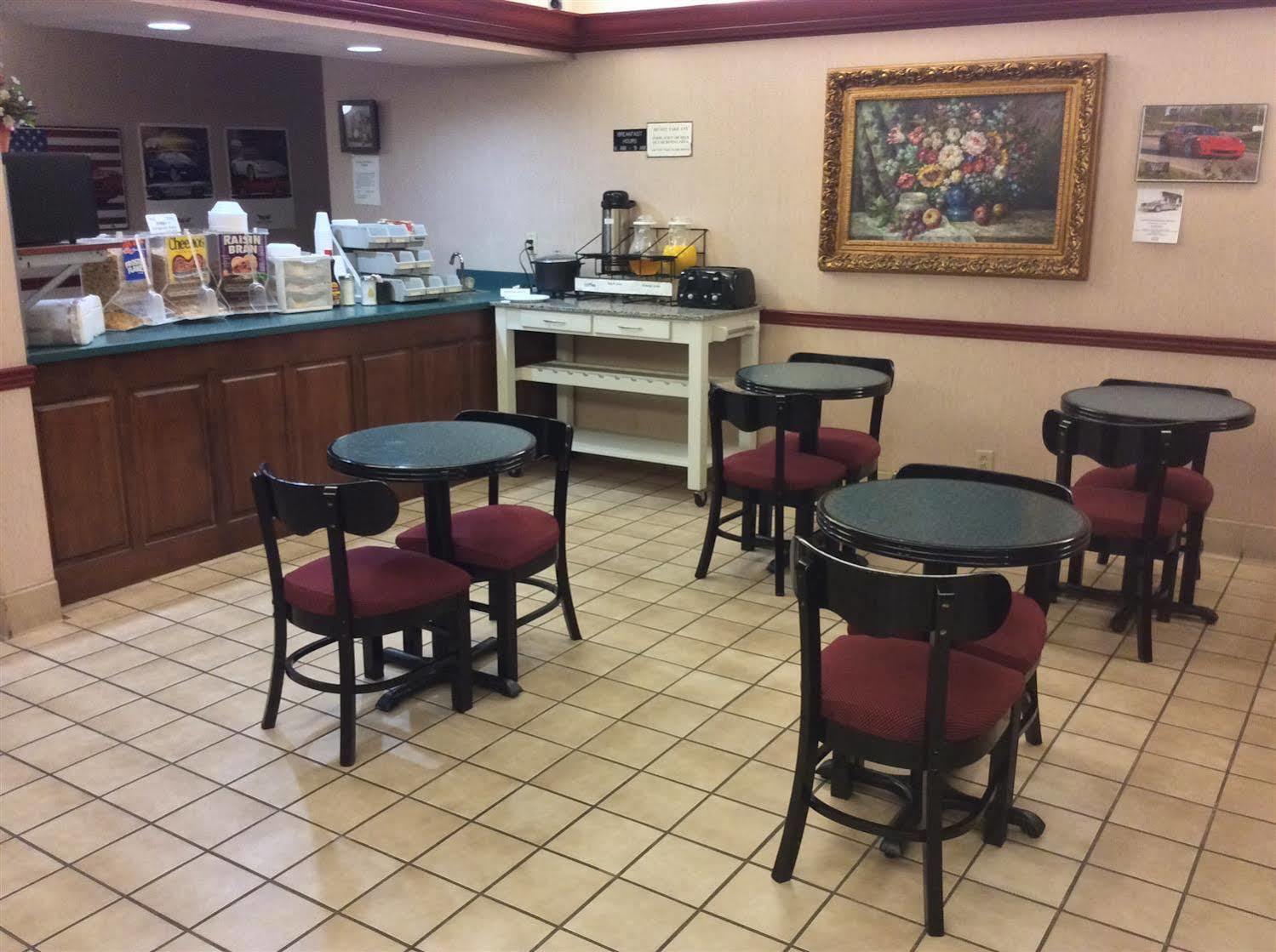 Jameson Inn & Suites بولينغ غرين المظهر الخارجي الصورة